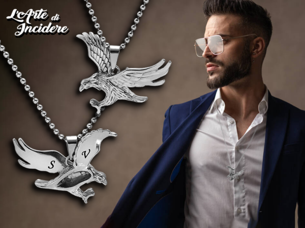 Collana con Aquila uomo incisione personalizzata con 2 iniziali sul retro